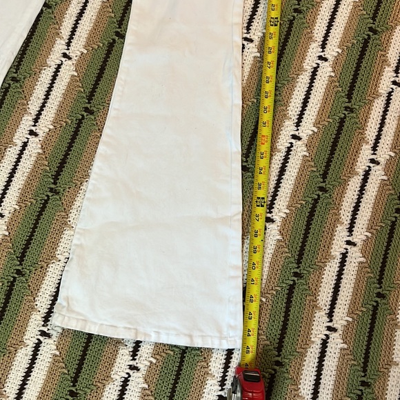 White High Rise Bell Bottom Jeans - Picture 5 of 5